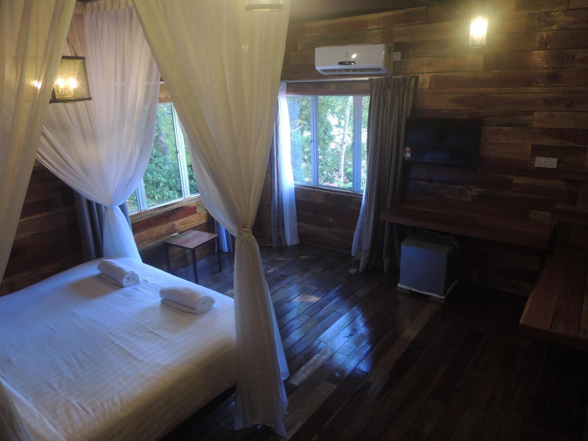 Utan Teluk Nipah Villa Pekan Pangkor Buitenkant foto