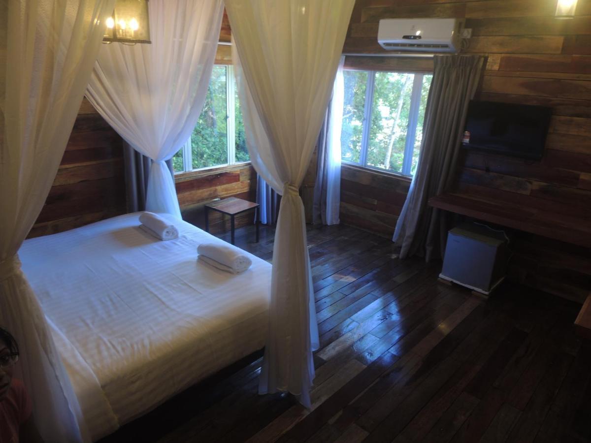 Utan Teluk Nipah Villa Pekan Pangkor Buitenkant foto