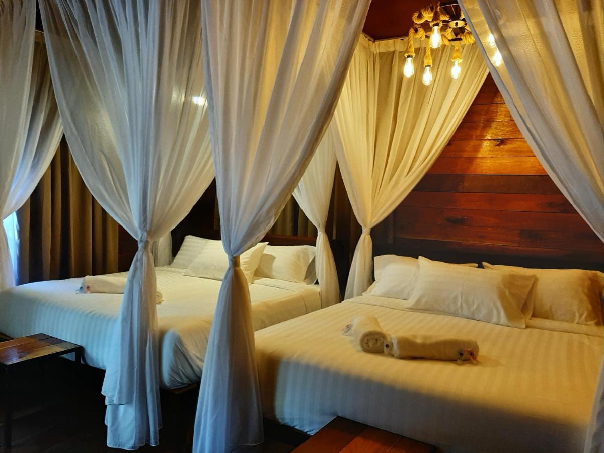 Utan Teluk Nipah Villa Pekan Pangkor Buitenkant foto