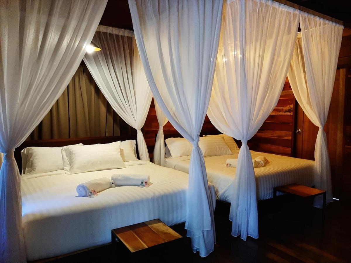 Utan Teluk Nipah Villa Pekan Pangkor Buitenkant foto