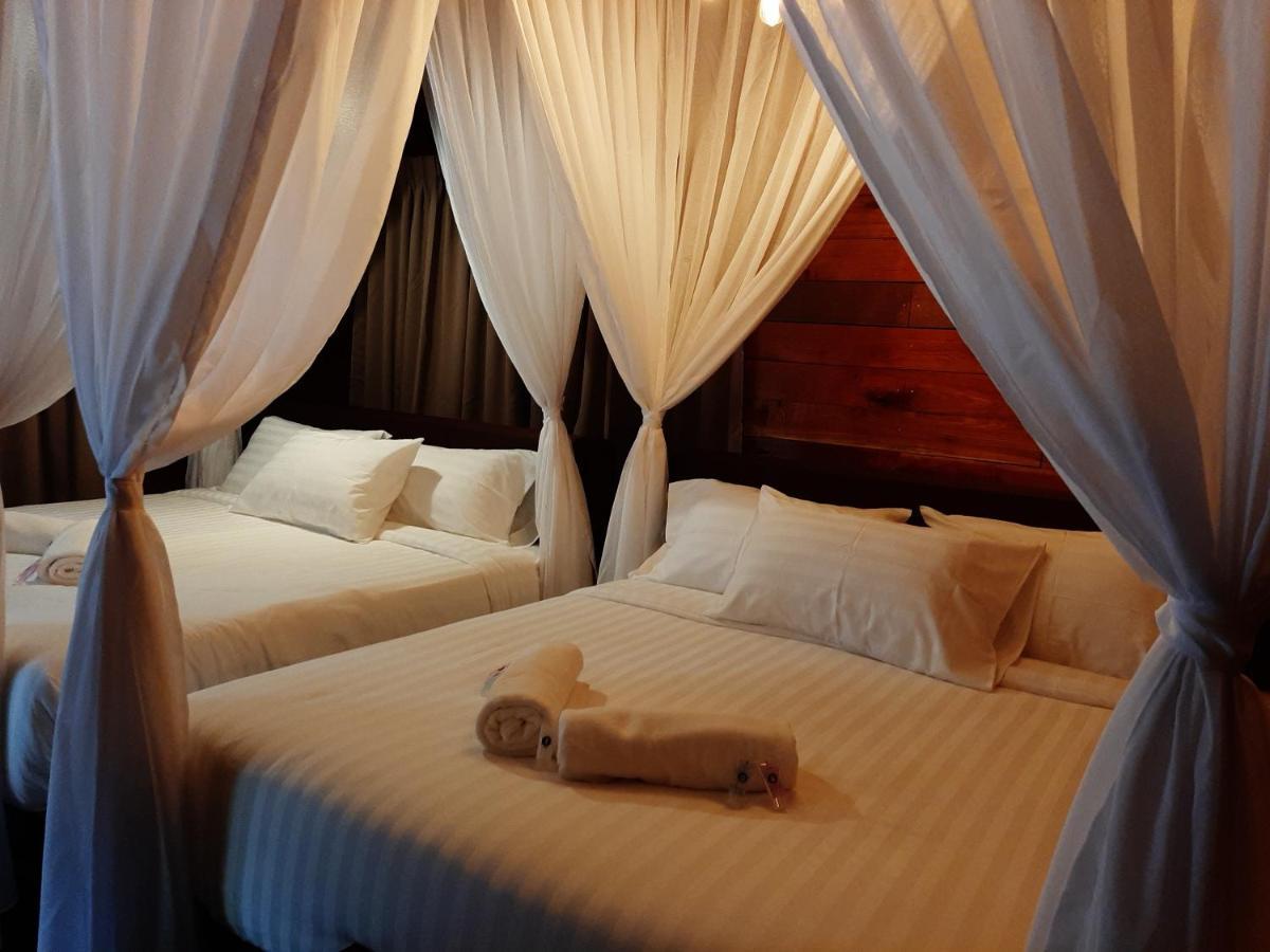 Utan Teluk Nipah Villa Pekan Pangkor Buitenkant foto