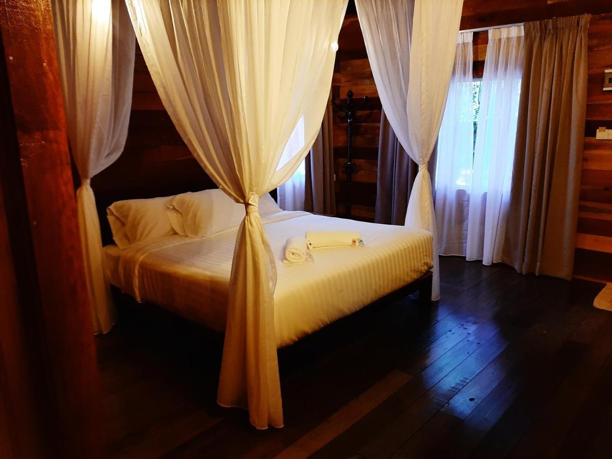 Utan Teluk Nipah Villa Pekan Pangkor Buitenkant foto