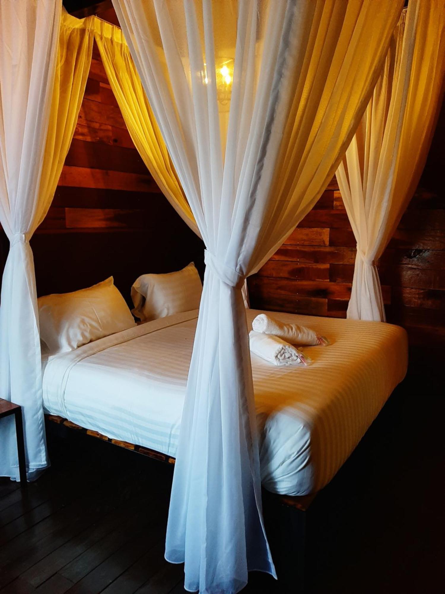 Utan Teluk Nipah Villa Pekan Pangkor Buitenkant foto